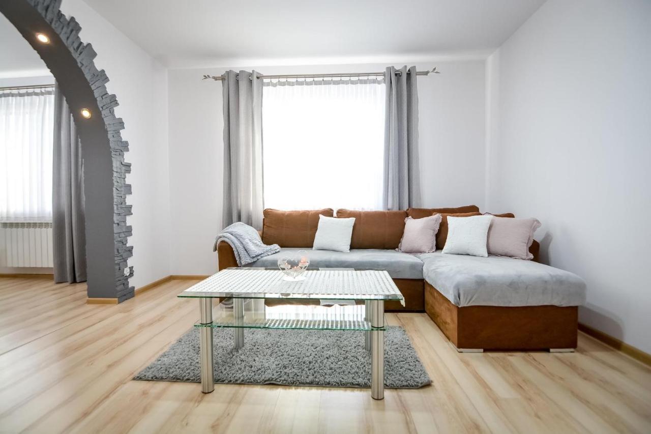 Apartamenty Przystanek Banska Banska Nizna Buitenkant foto