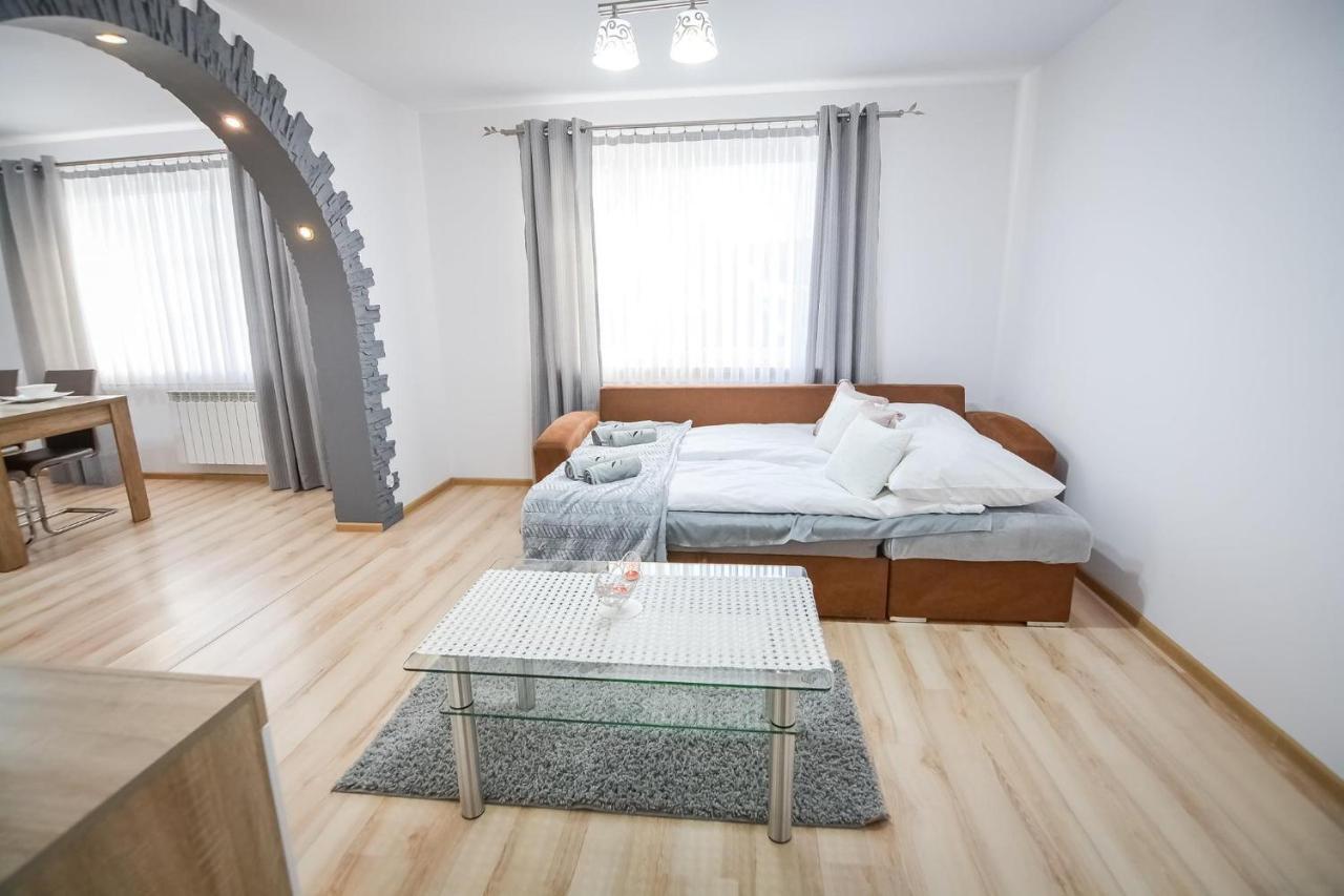 Apartamenty Przystanek Banska Banska Nizna Buitenkant foto